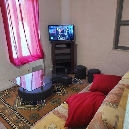 Saint Uze Appartement Luaran gambar